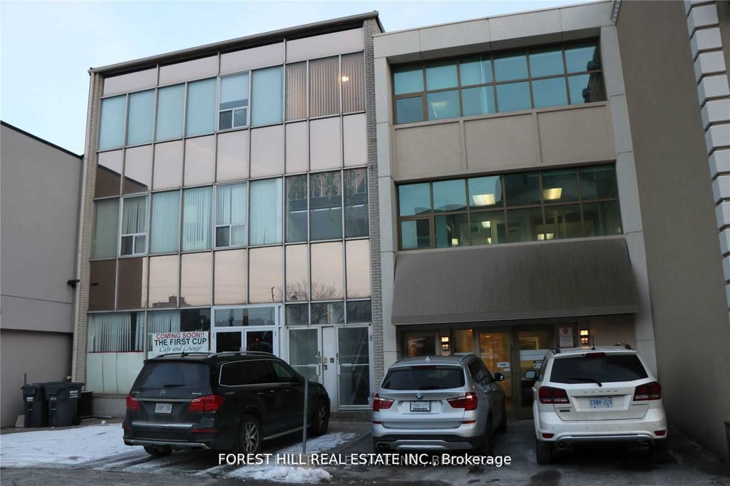 44 Queen Street E 1st Floor, Brampton