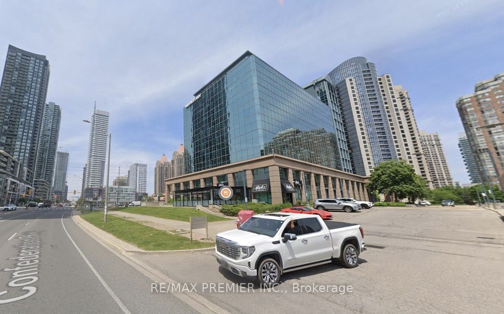 350 Burnhamthorpe Road W 200-b01, Mississauga