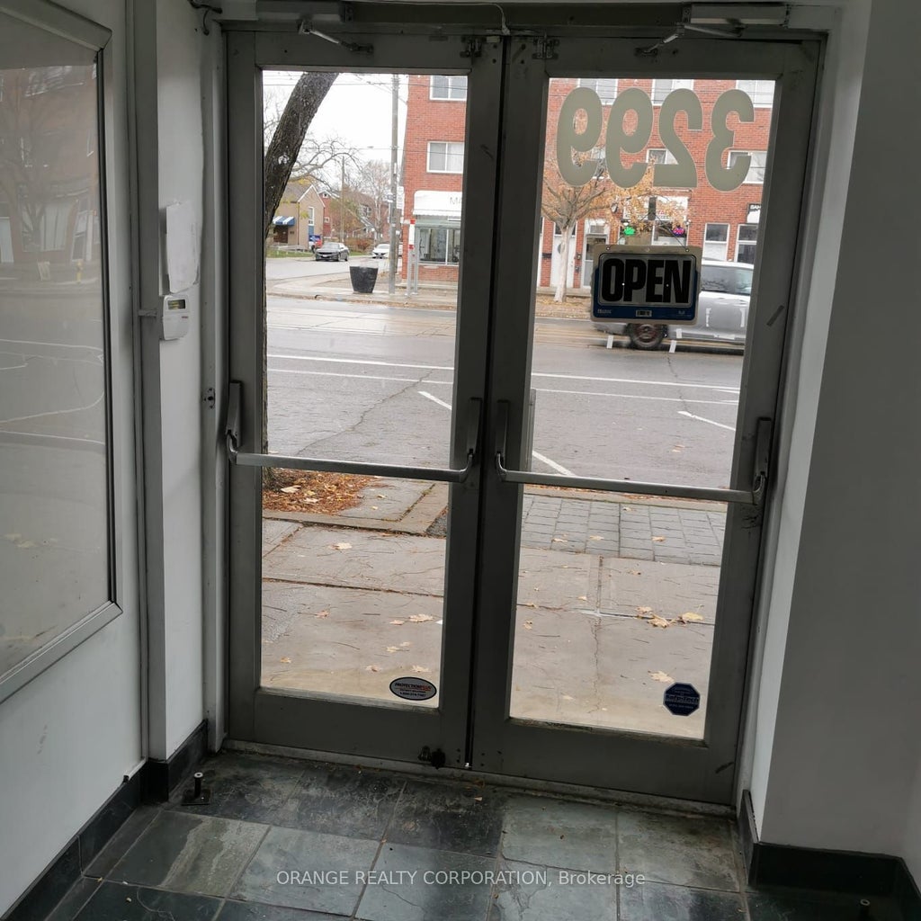 3299 Lake Shore Boulevard W 103, Toronto W06