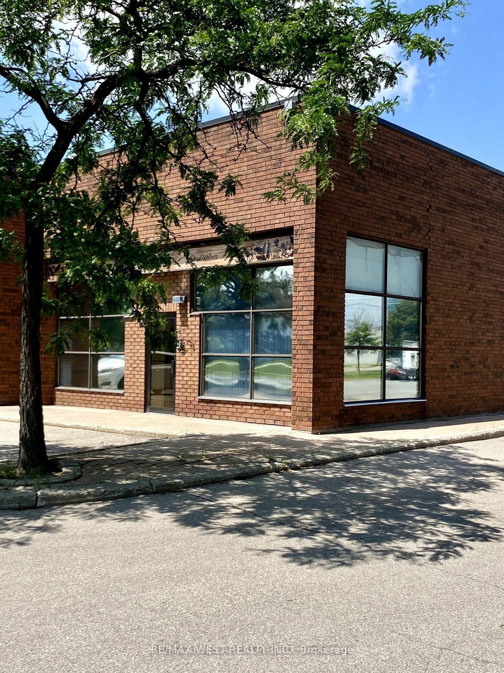 6110 Ordan Drive 9, Mississauga