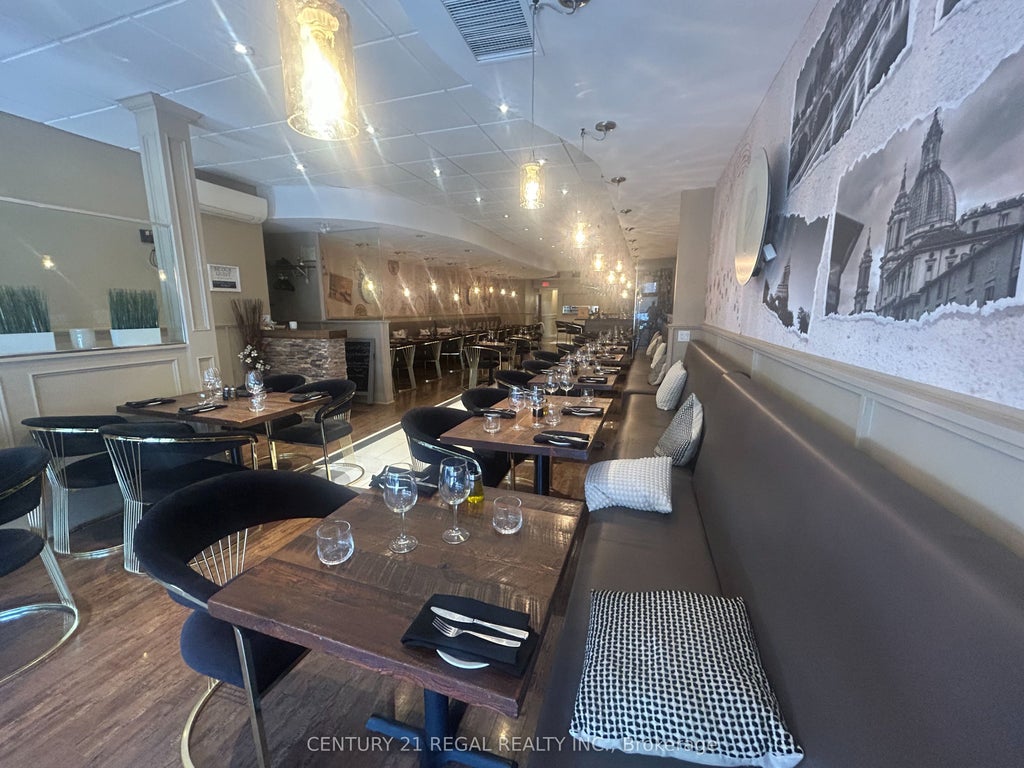 218 Lakeshore Road E, Oakville