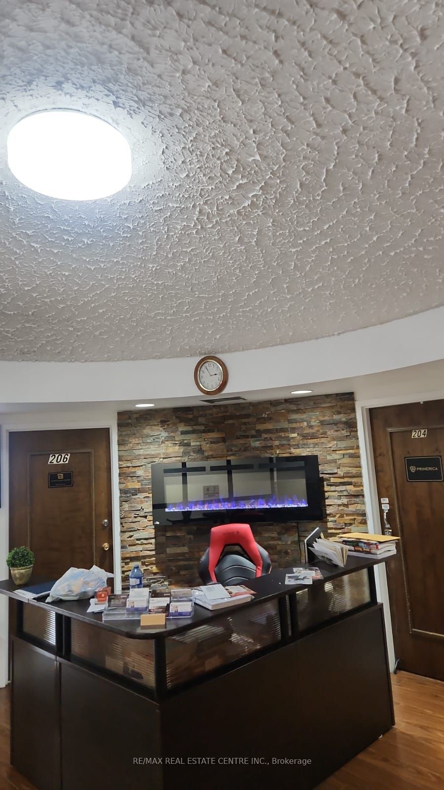 169 Dundas Street E 206, Mississauga