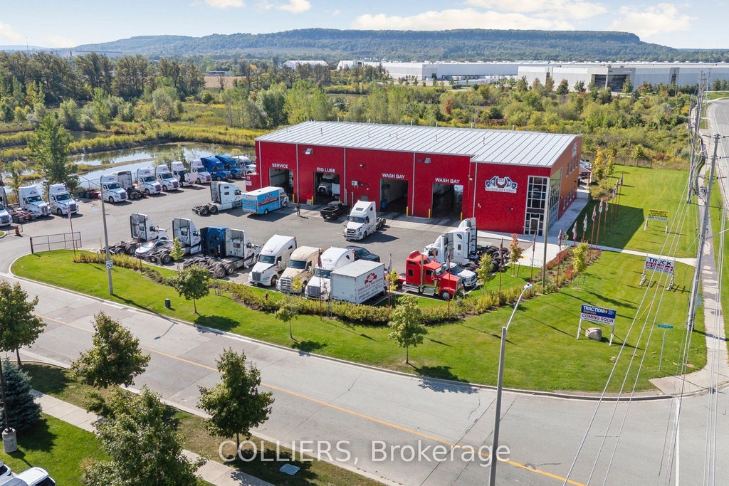 8530 Chudleigh Way, Milton