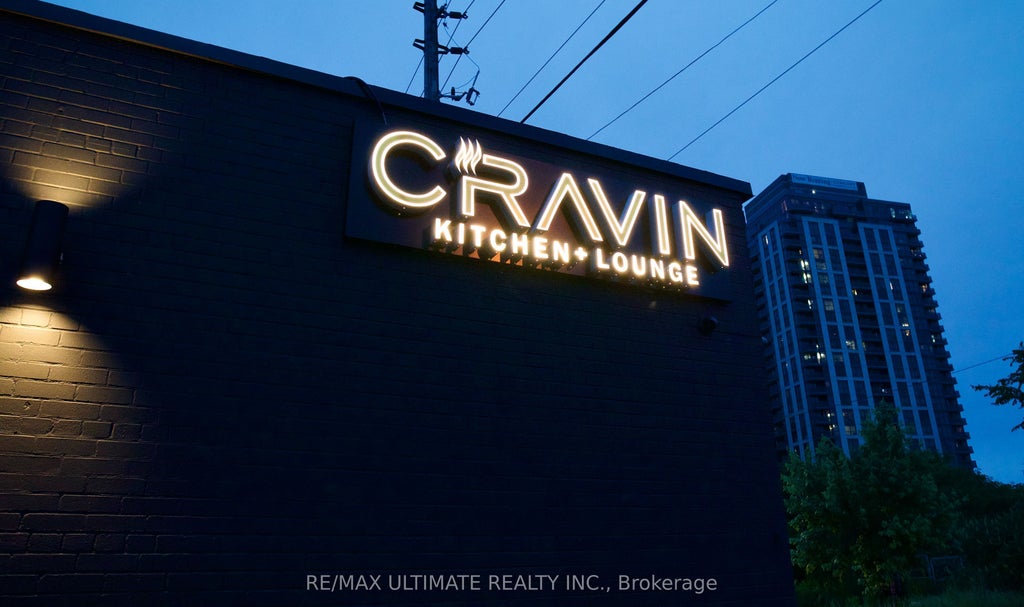 5164 Dundas Street W, Toronto W08