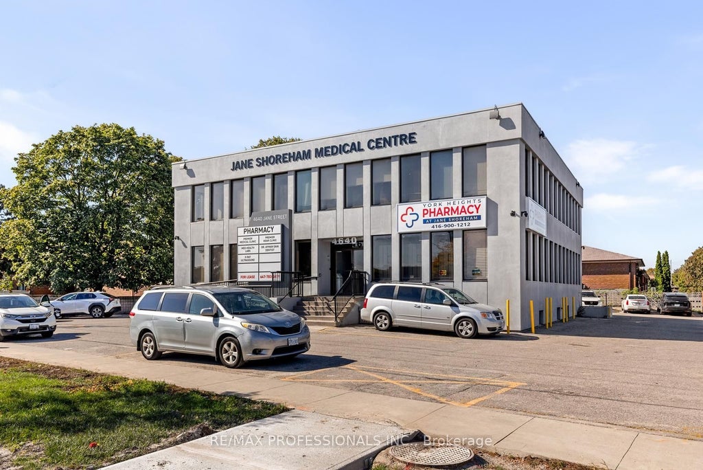 4640 Jane Street B1, Toronto W05