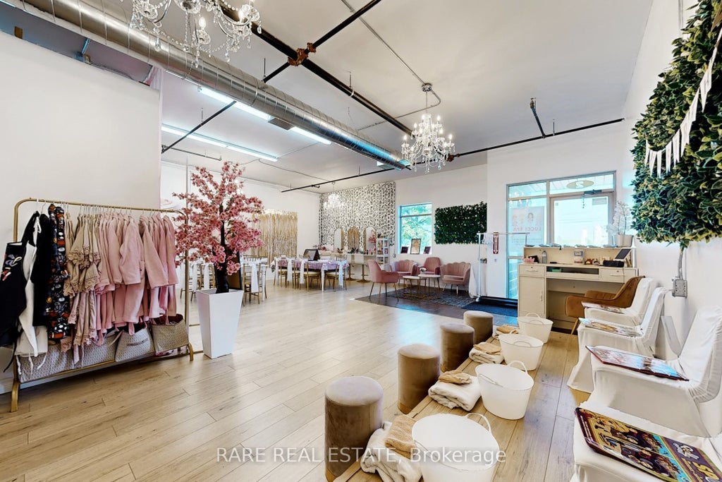 48 Centennial Road 2, Orangeville