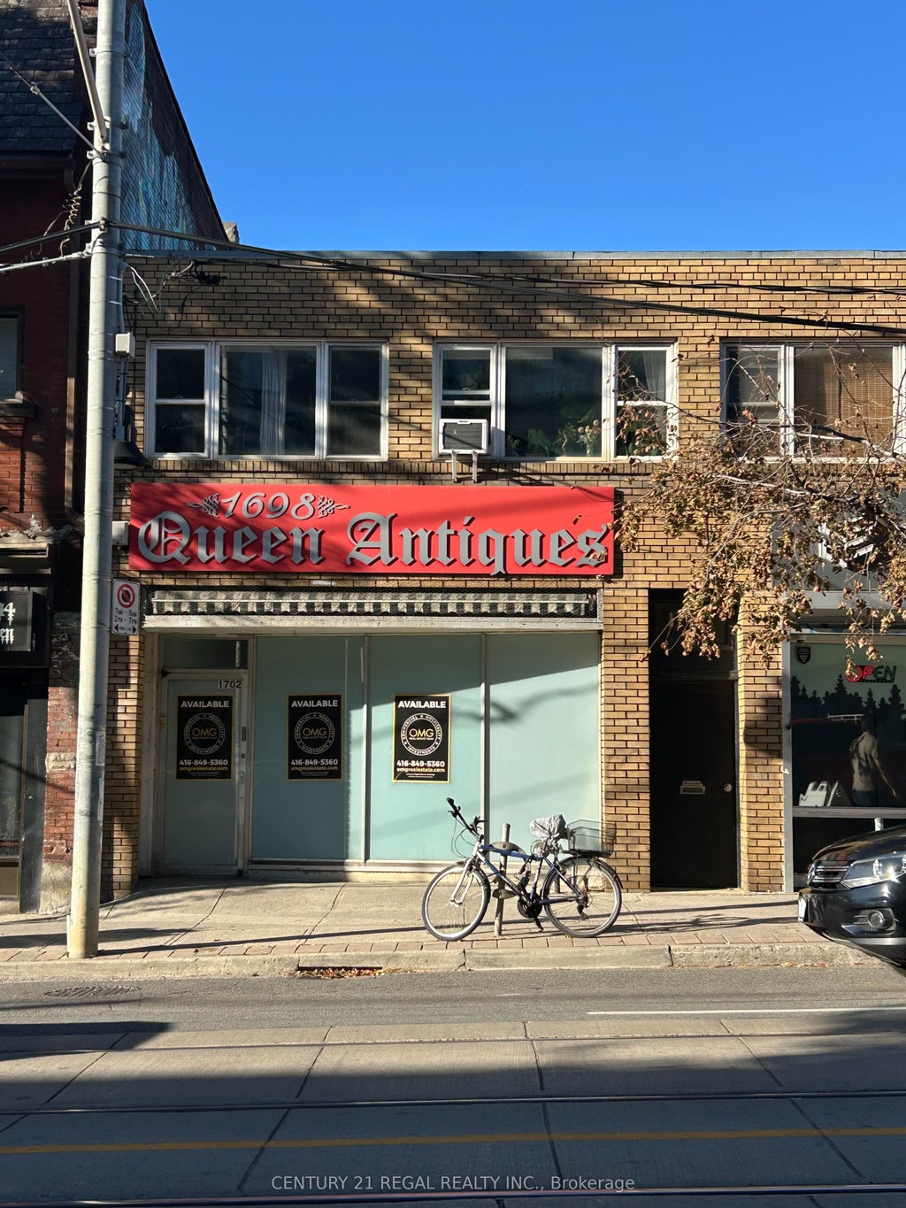 1702 Queen Street W, Toronto W01