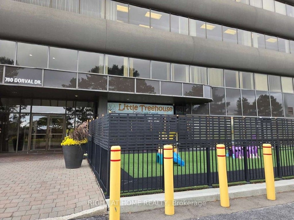 700 Dorval Drive 108/111, Oakville