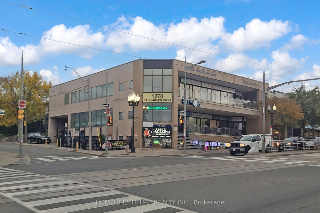 1278 St Clair Avenue W, Toronto W03