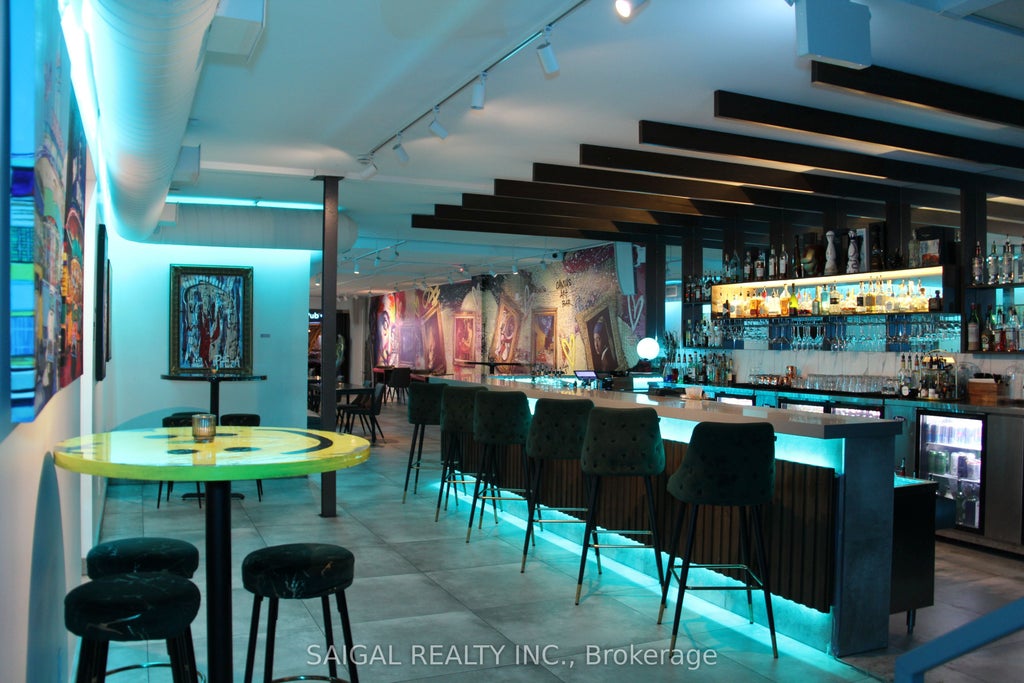 80 Lakeshore Road E, Mississauga