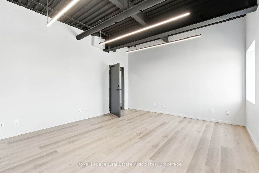 1232 Northside Road 203, Burlington