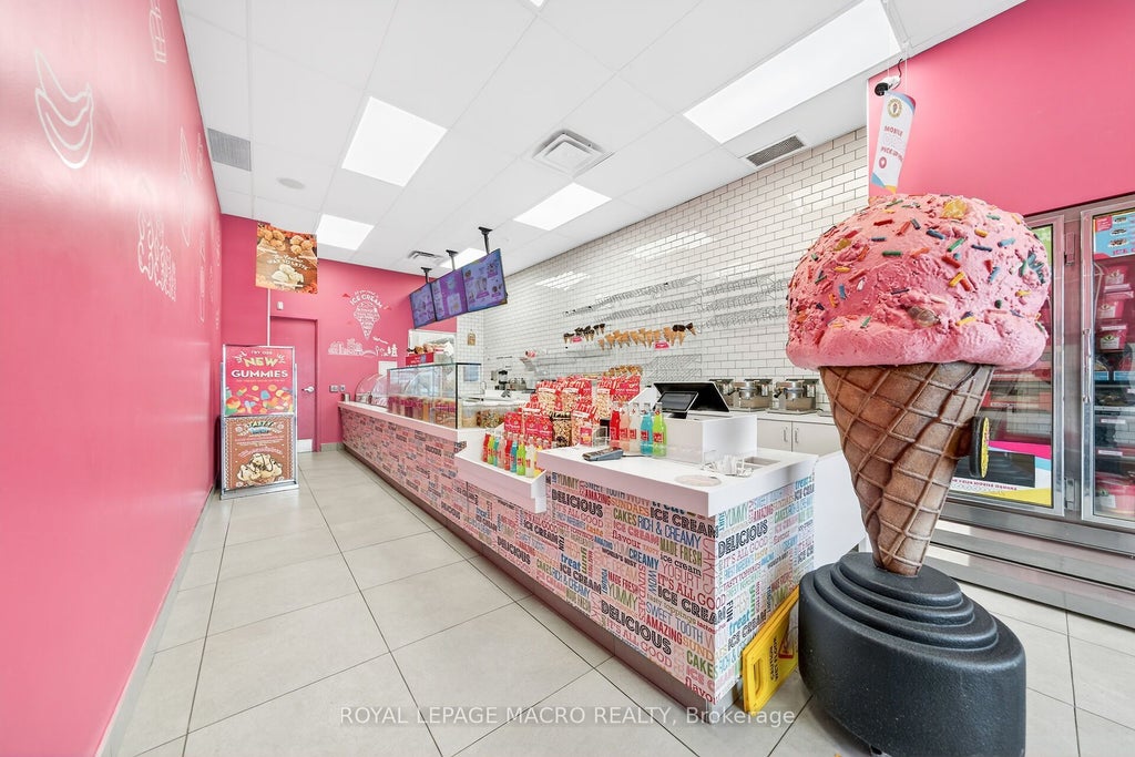 380 Dundas Street E D9, Oakville