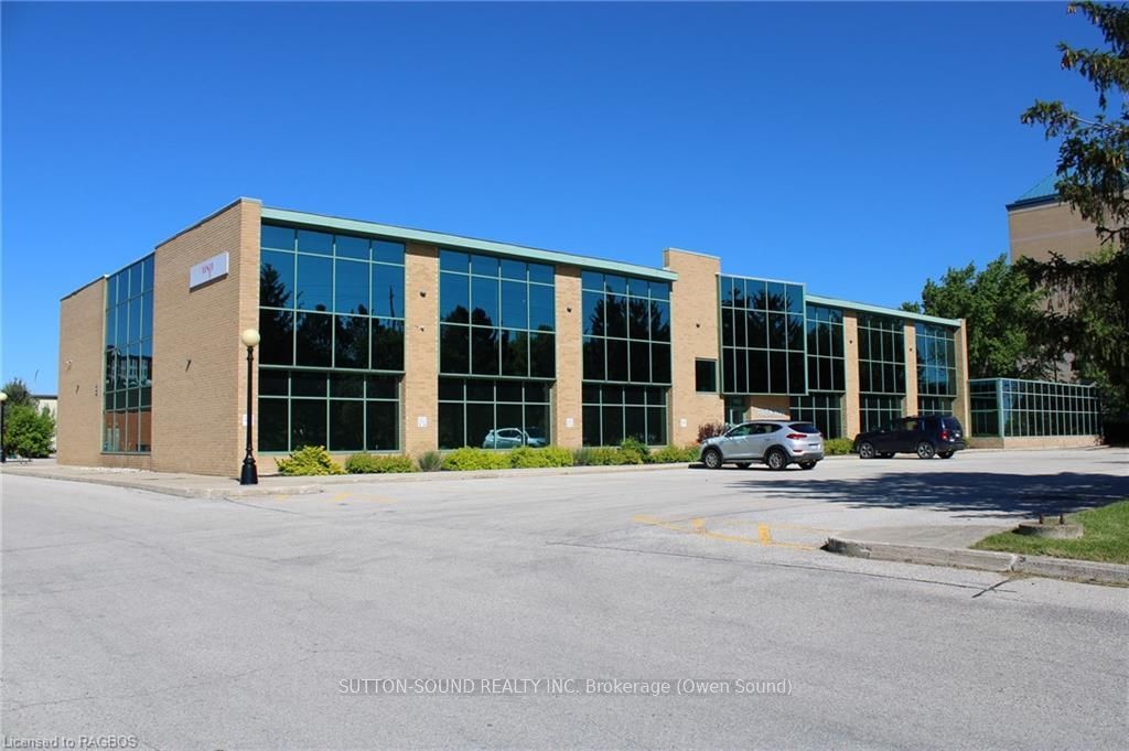 1450 1st Avenue W, Owen Sound