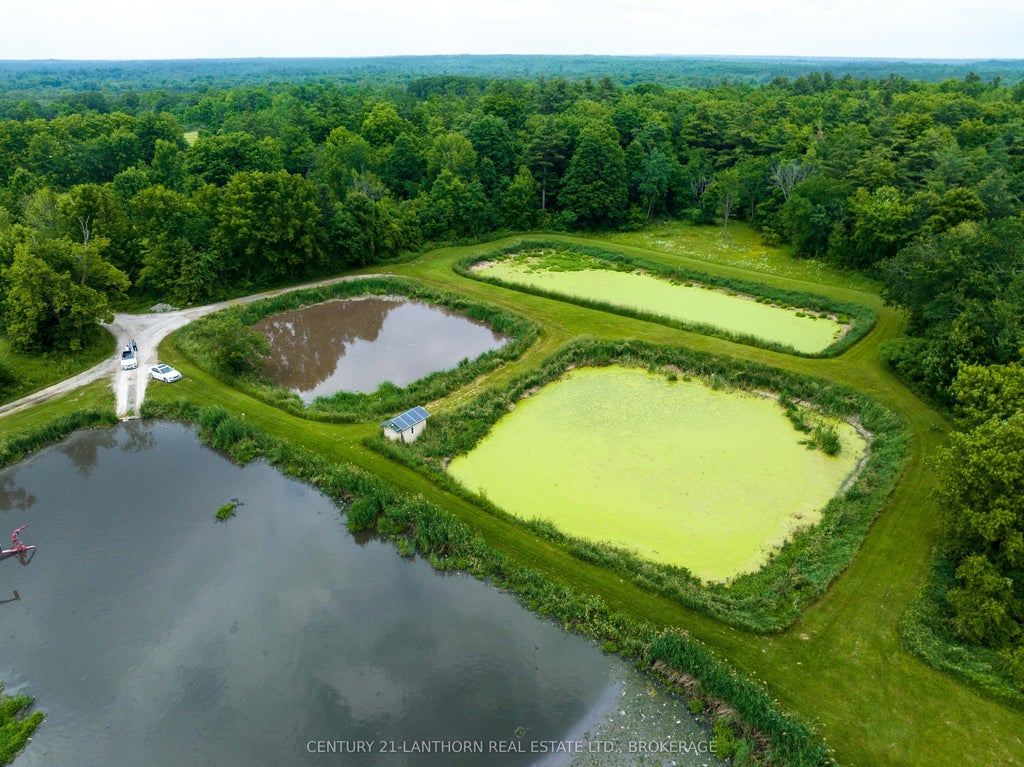 52 Thompson Hill E, Stone Mills