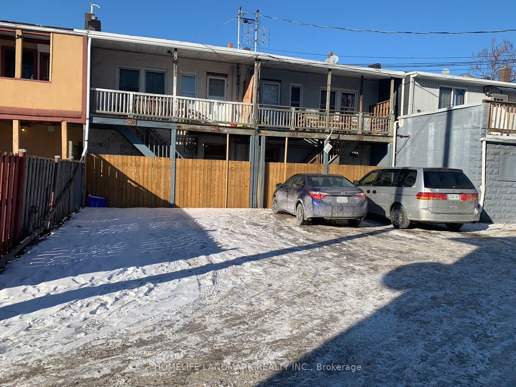 907-911 Wyandotte Street E, Windsor