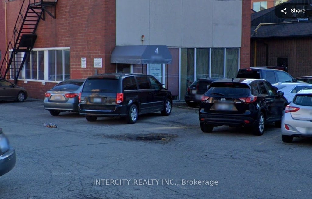 4 Centre Street, St. Catharines