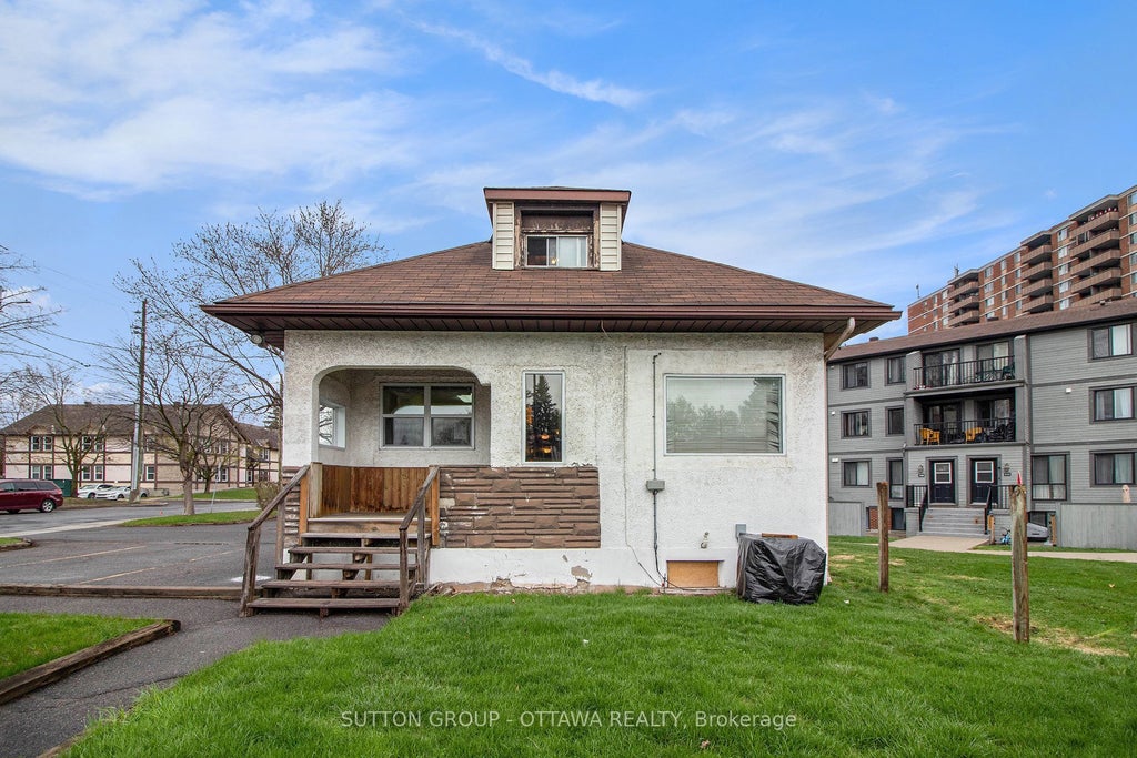 397 Montreal Road, Vanier and Kingsview Park