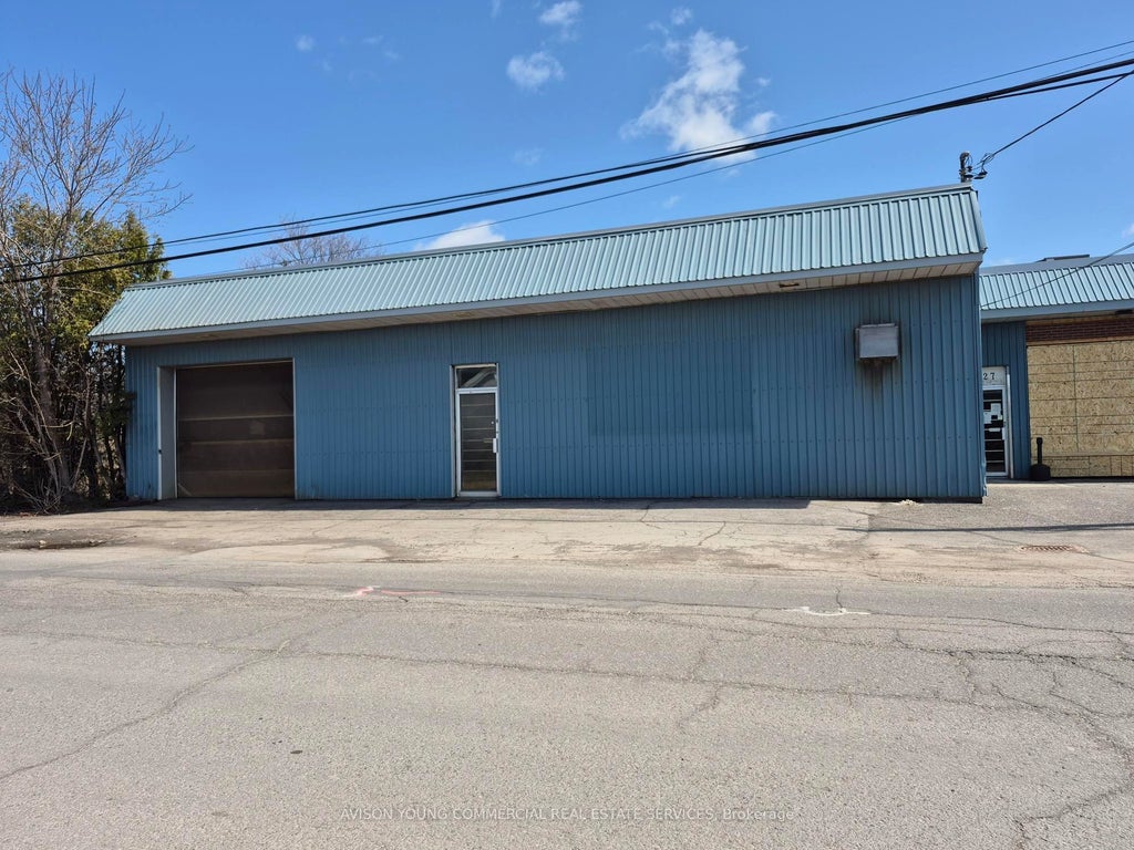 1419 Michael Street, Alta Vista and Area