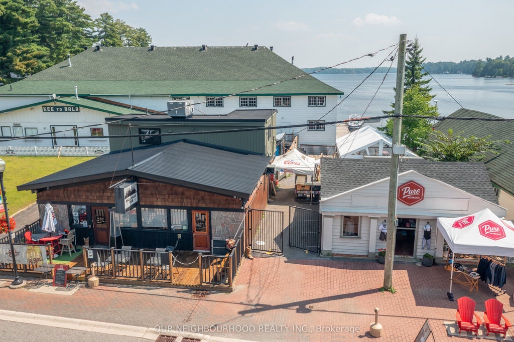 1010 Bala Falls Road, Muskoka Lakes