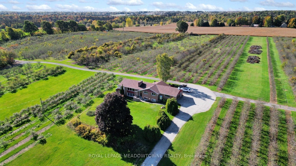 1453 Milburough Line, Hamilton