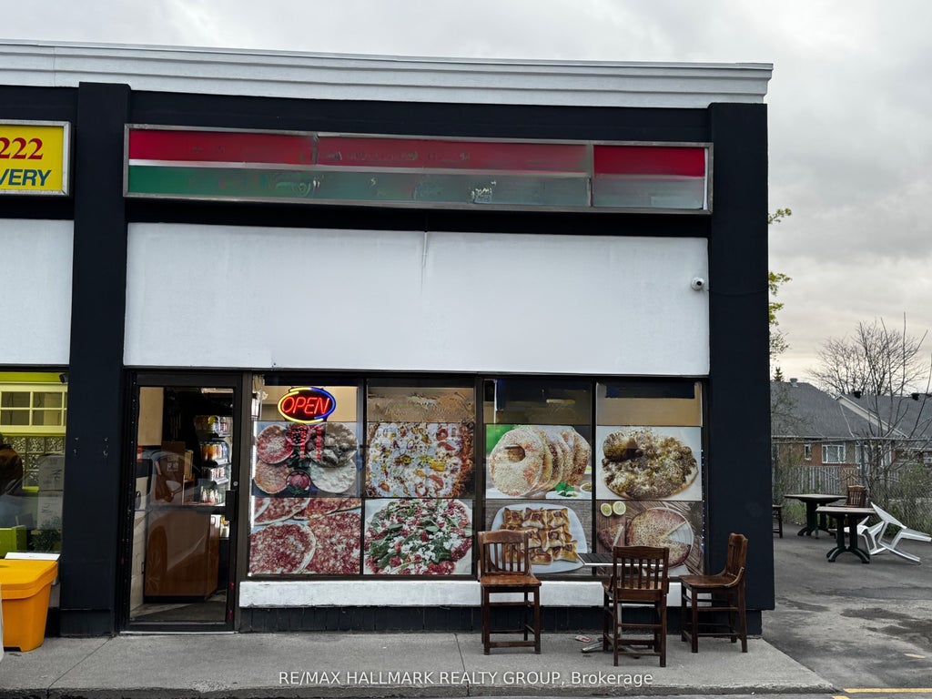 2182 Lamira Street, Billings Bridge - Riverside Park and Area