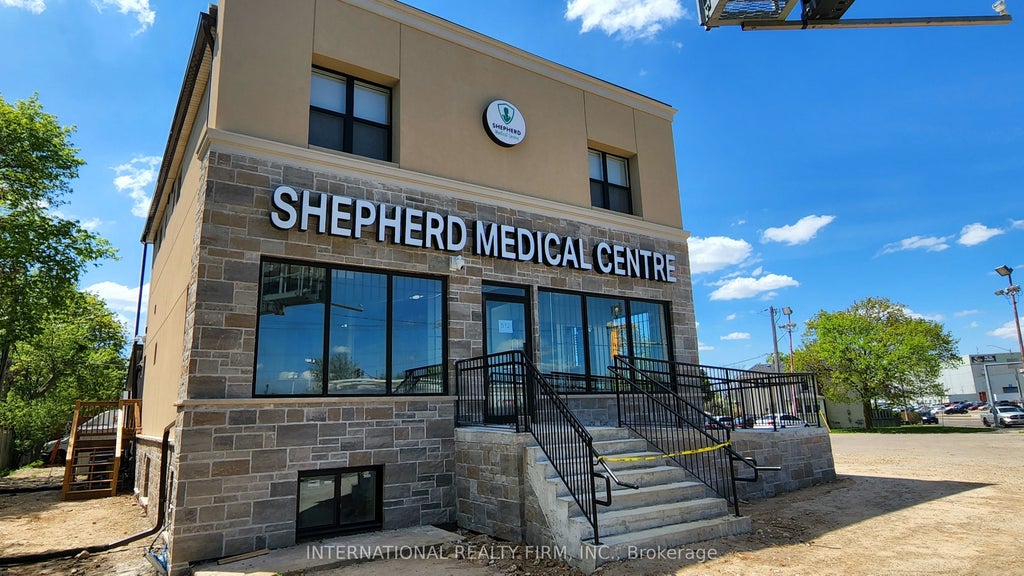 512 Coronation Boulevard, Cambridge