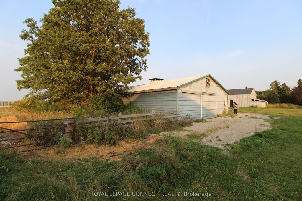 10748 Mcewen Drive ...barn, Middlesex Centre