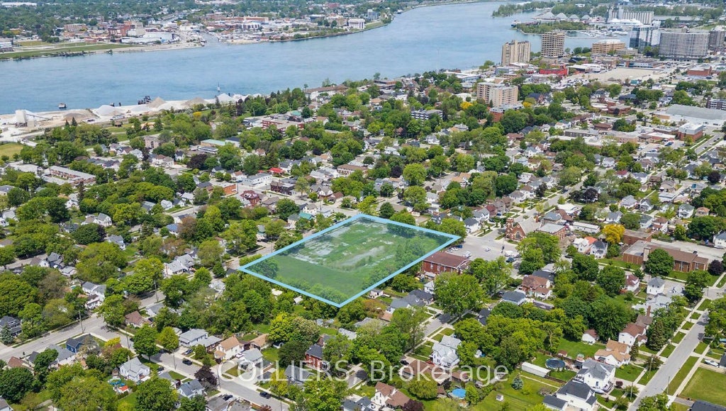 321 Devine Street, Sarnia