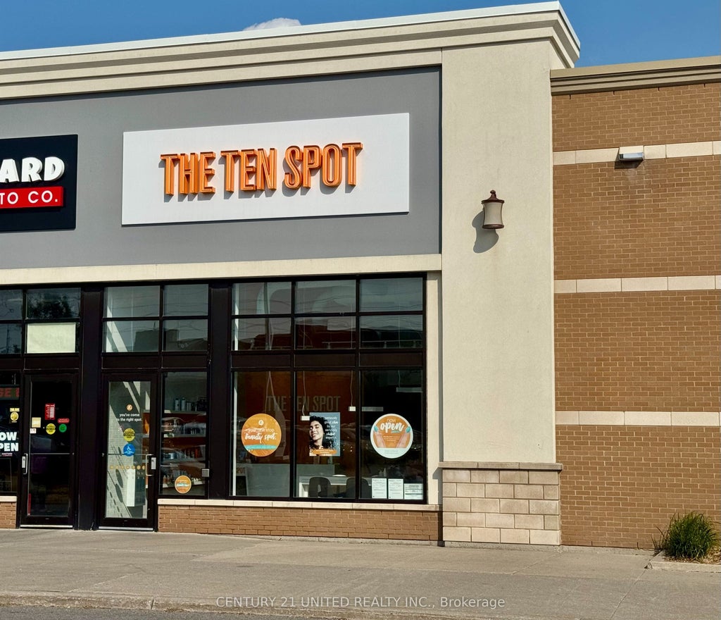 645 Lansdowne Street W 150b, Peterborough South