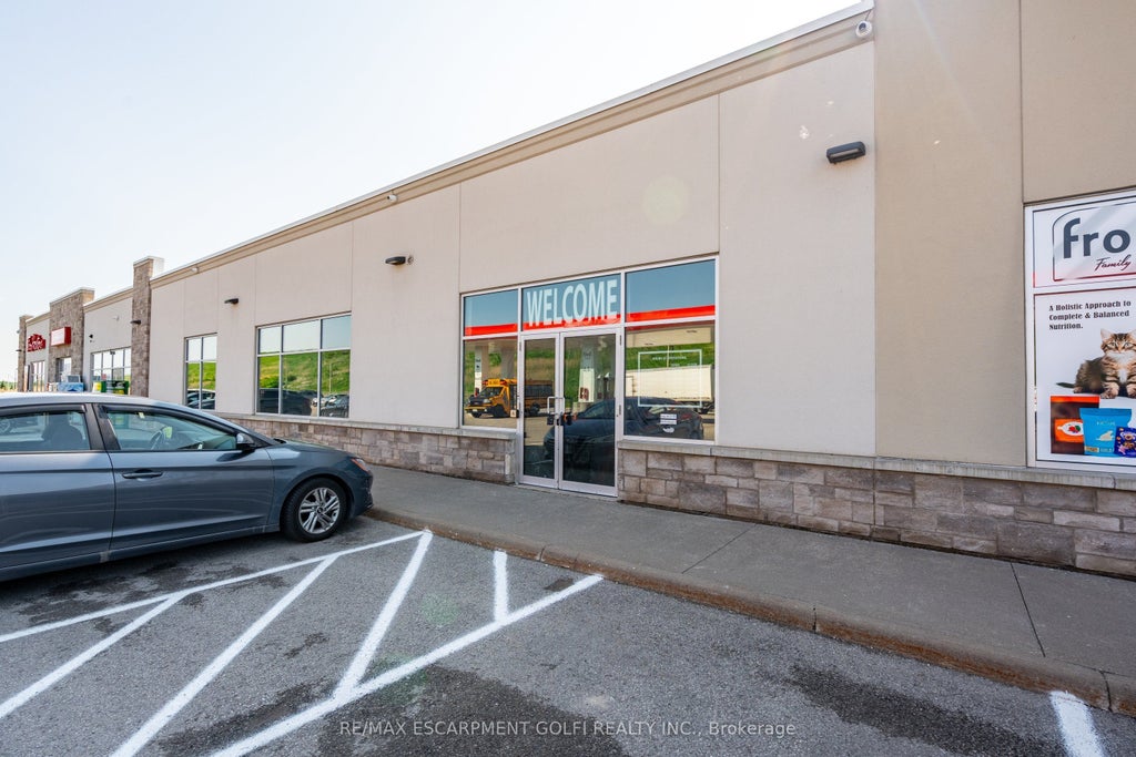 652 River Road, Welland