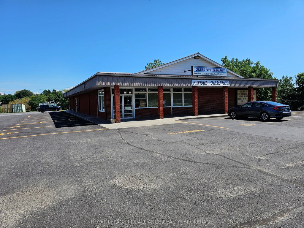 666 Collins Bay Road, Kingston