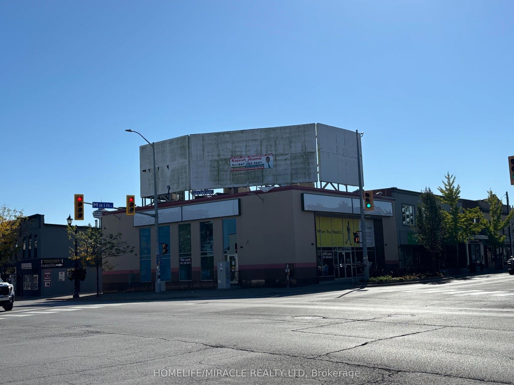 5890 Main Street, Niagara Falls