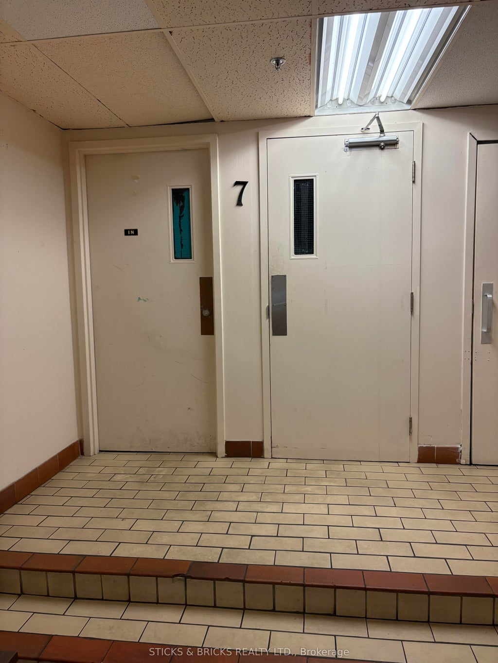 4400 Queen Street 7, Niagara Falls