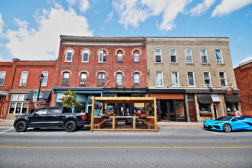 28 King Street E, Cavan Monaghan