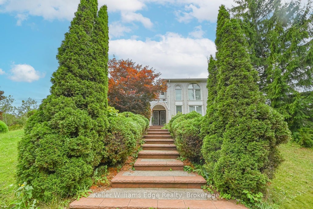 282 Book Road E, Hamilton