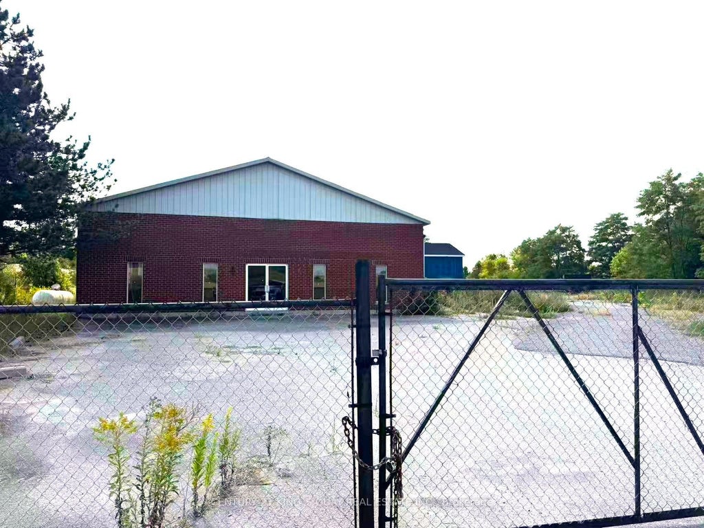 6829 Dale Road, Port Hope