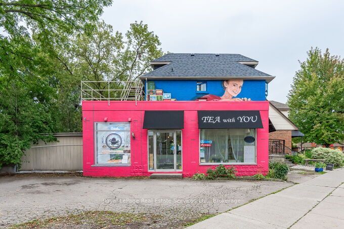 925 King Street W, Hamilton