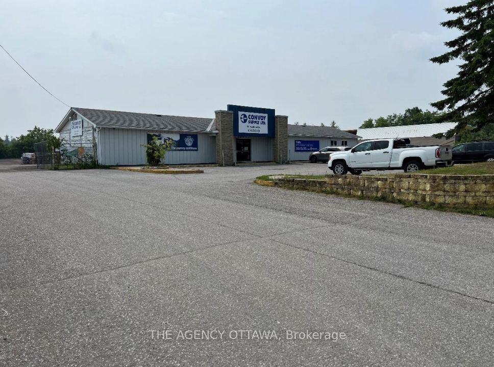 2099 Carp Road, Carp - Huntley Ward