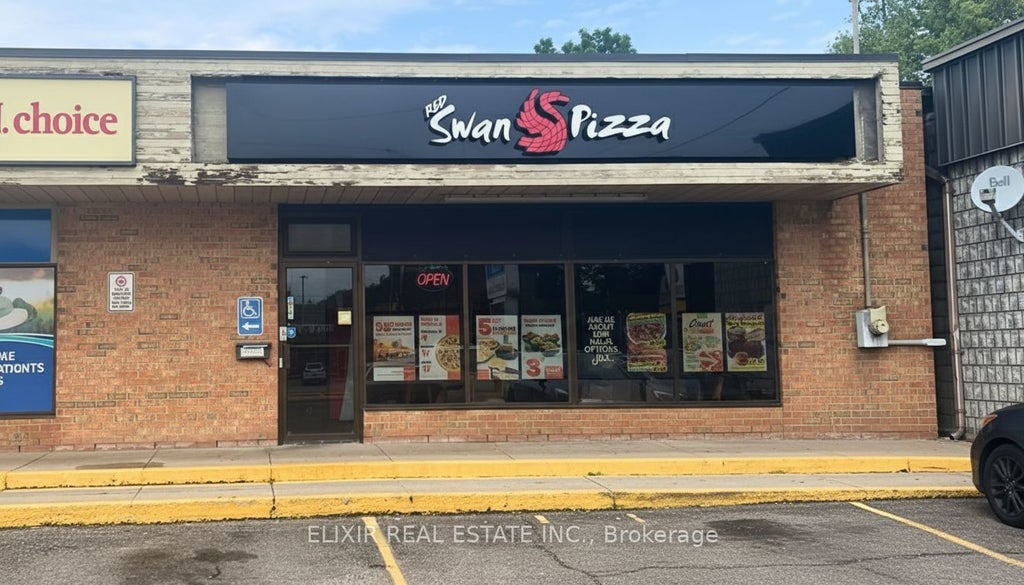 135 Richmond Street, Chatham-Kent