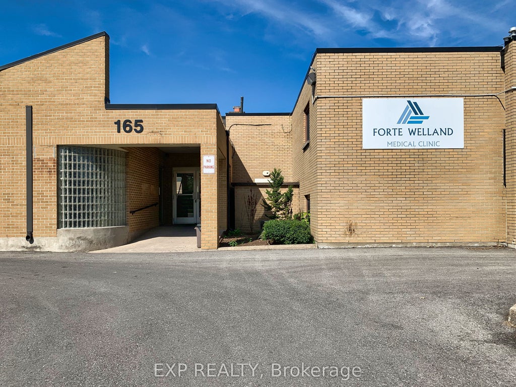 165 Plymouth Road 10, Welland