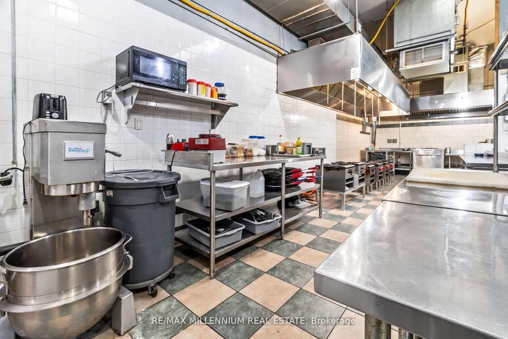 104 Cannon Street E, Hamilton