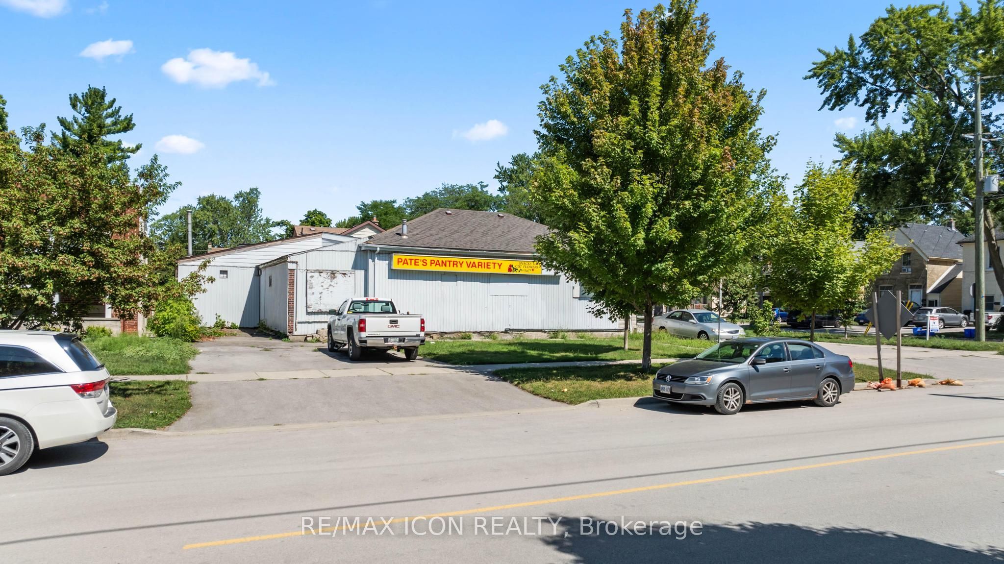 Photo of Listing #X12725524