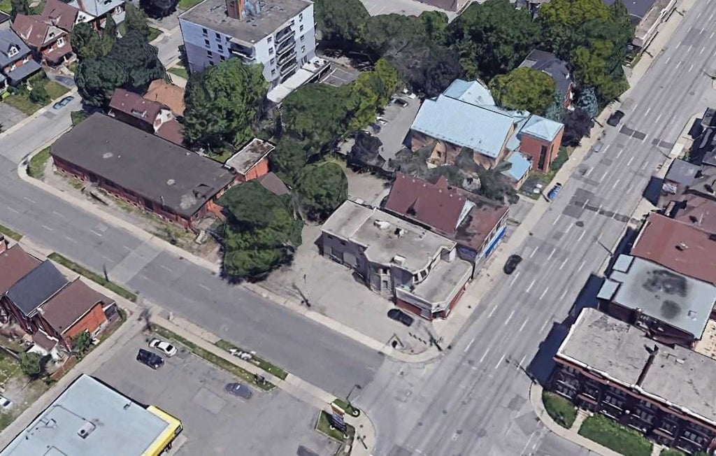 583 Main Street E, Hamilton