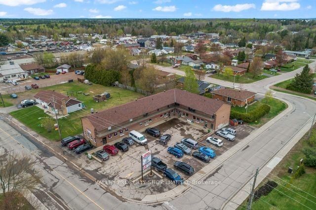 1049 Victoria Street, Petawawa