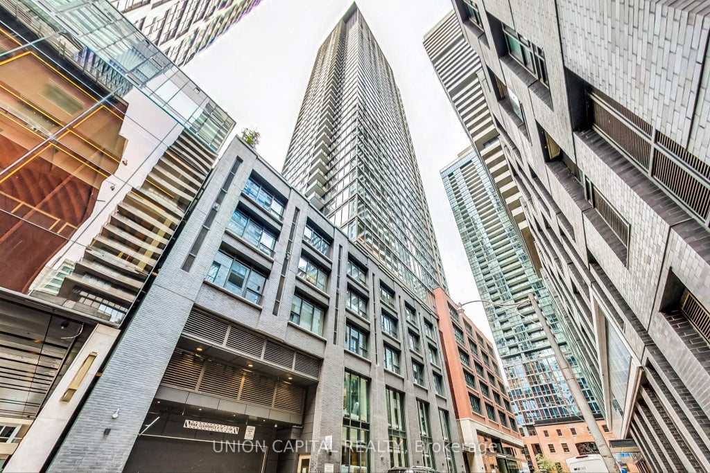 55 Mercer Street 611, Toronto C01