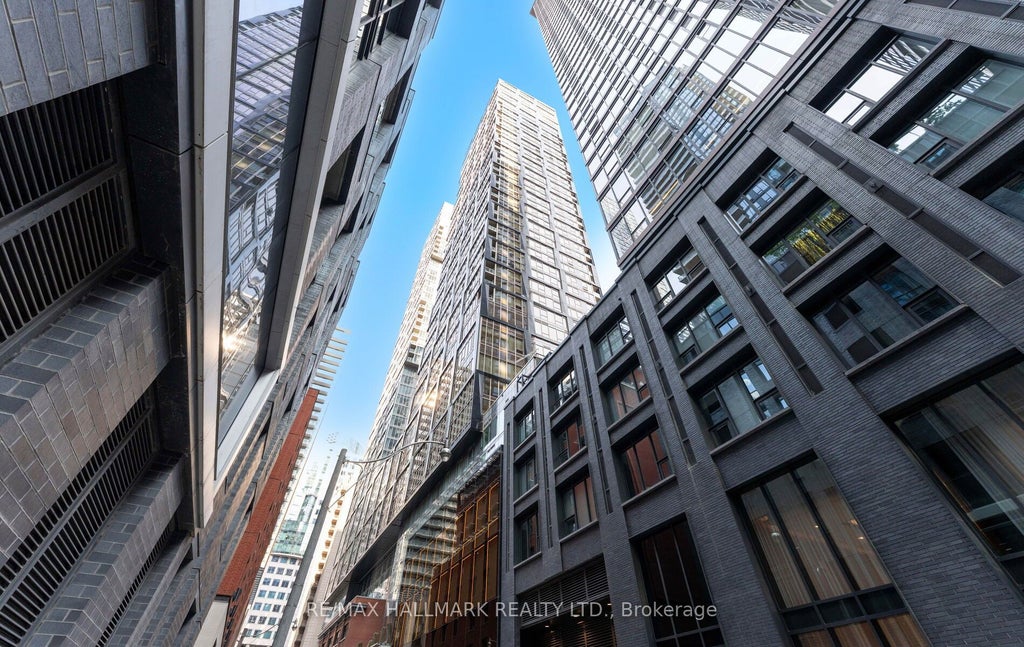 35 Mercer Street 1114, Toronto C01