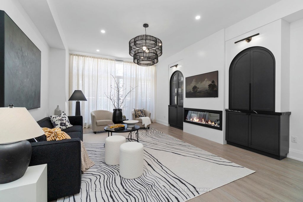 60a Tecumseth Street, Toronto C01