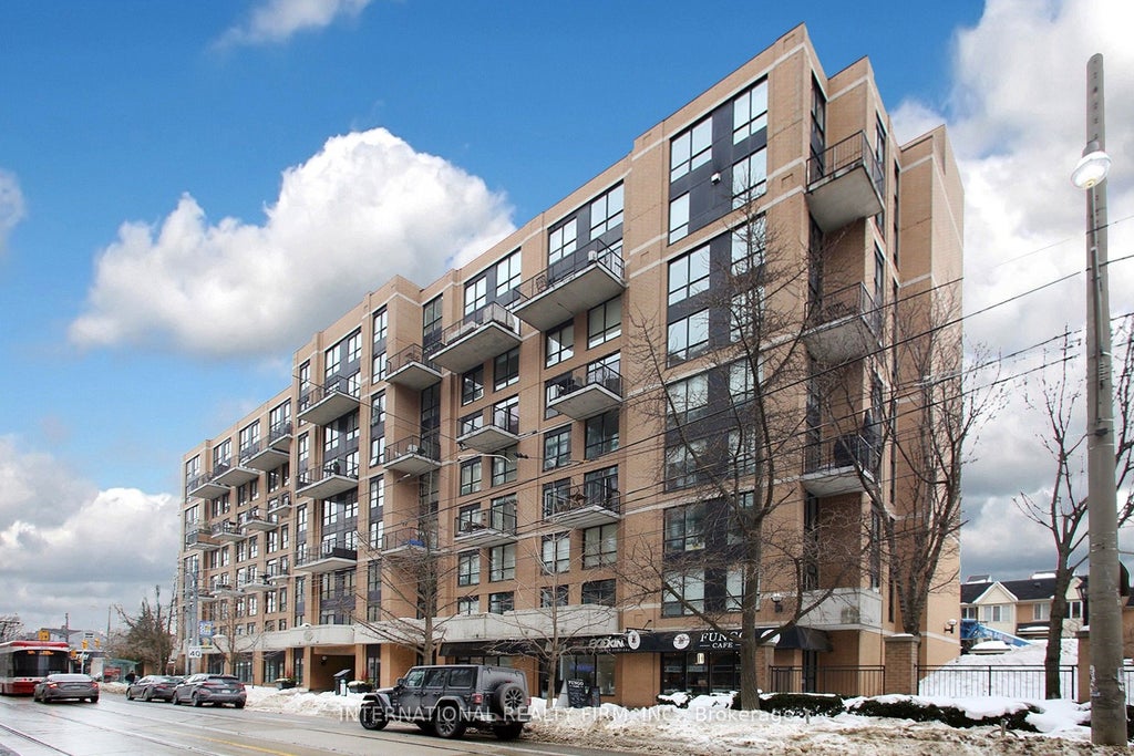 800 King Street W 408, Toronto C01