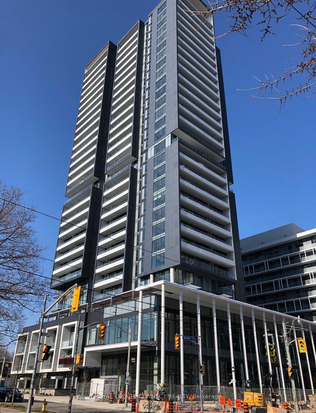 225 Sumach Street 2301, Toronto C08