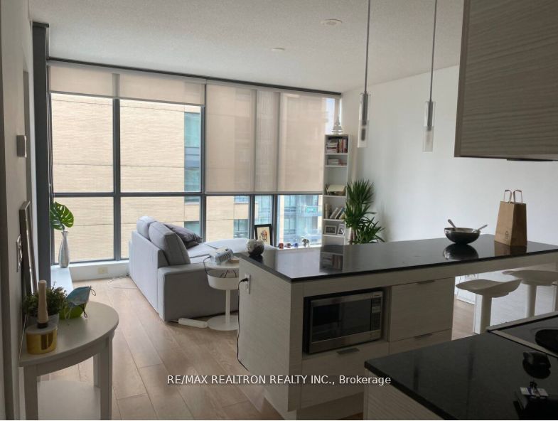 8 Charlotte Street 1008, Toronto C01